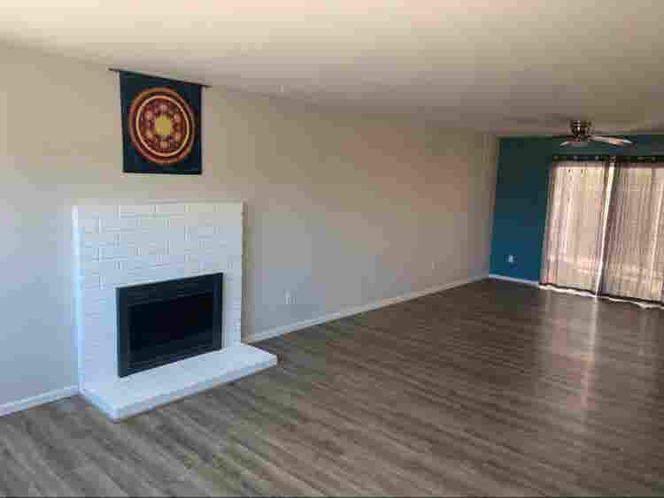 Room for rent in peaceful home