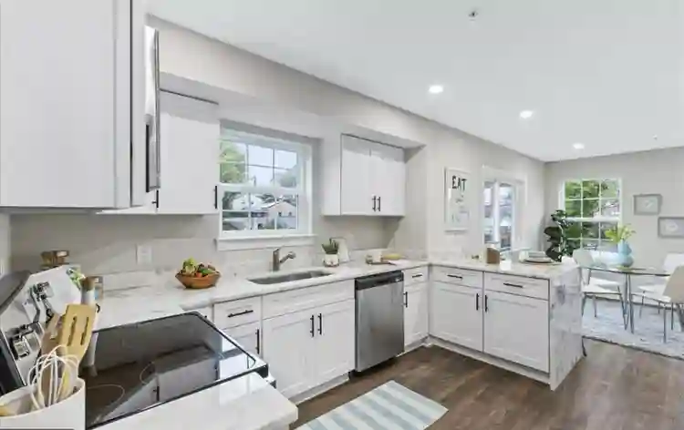 Master Bedroom & Bath for Rent