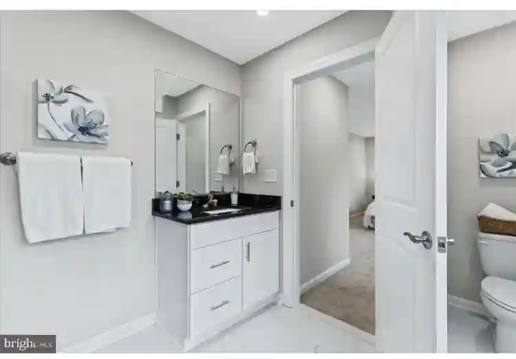 Master Bedroom & Bath for Rent