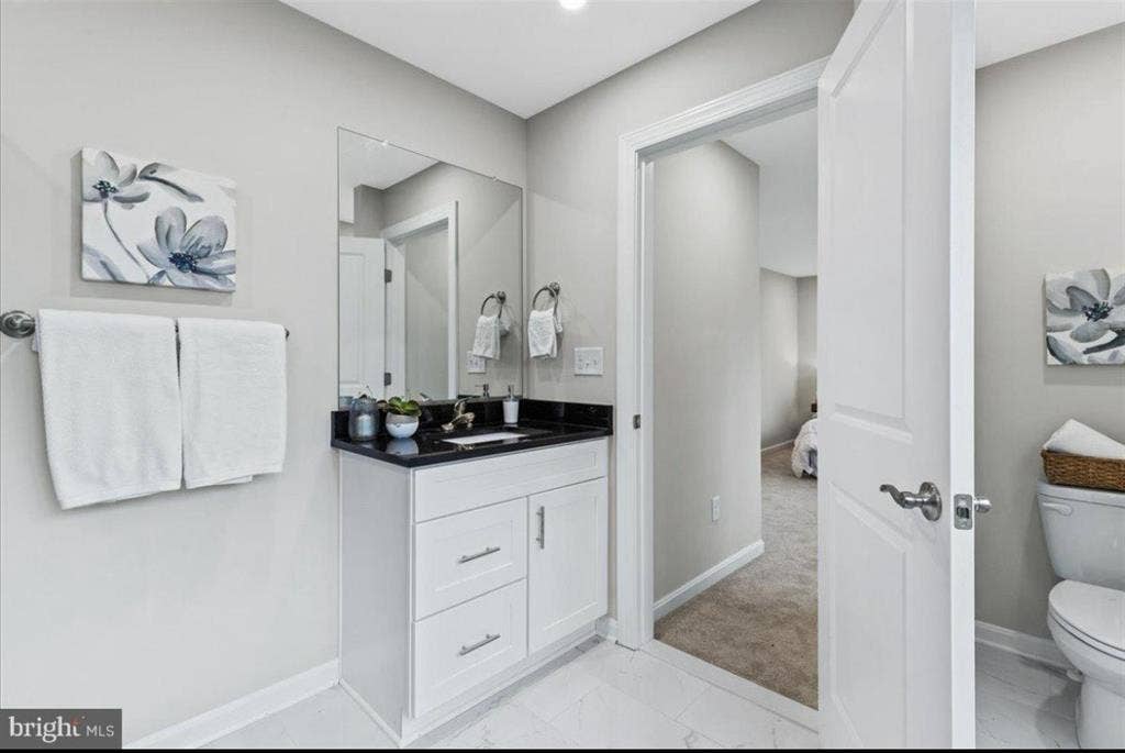 Master Bedroom & Bath for Rent