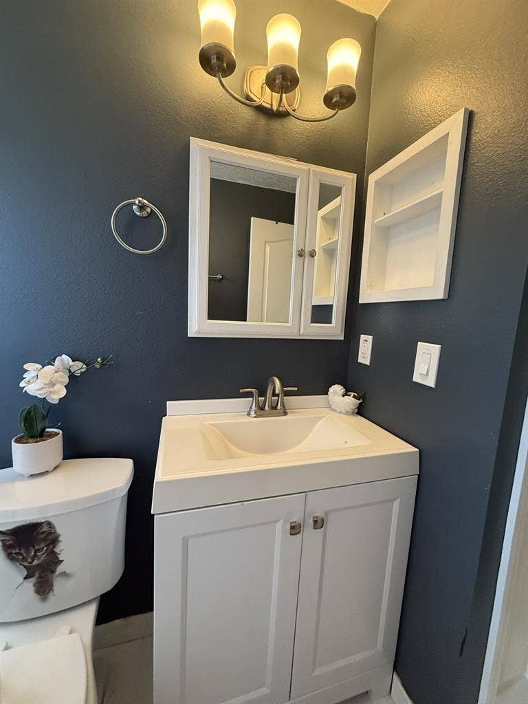 Beautiful  room Female only