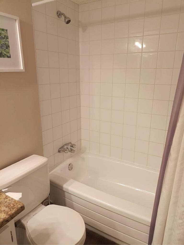 Looking for a flatmate