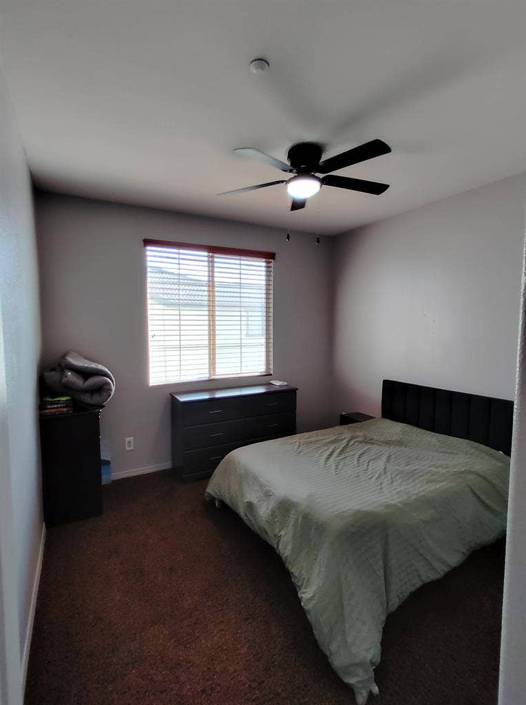 1 Room with Private Bathroom