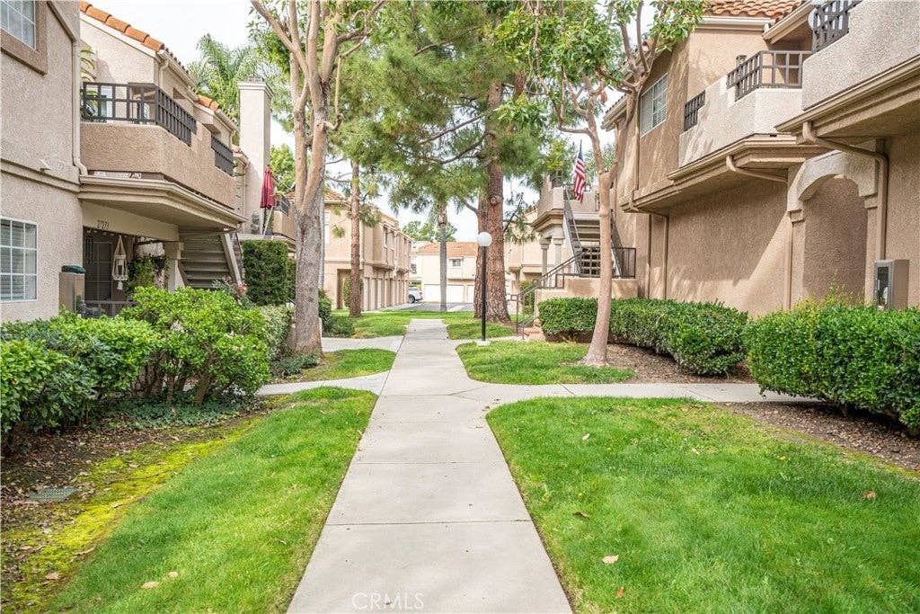 Master bedroom + bath 
for rent