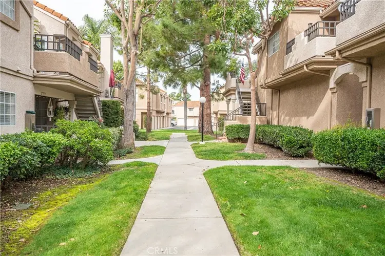 Master bedroom + bath
for rent