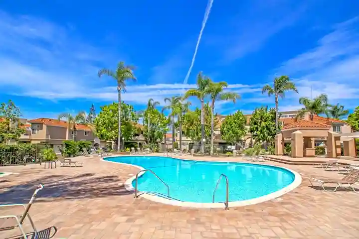 Master bedroom + bath
for rent