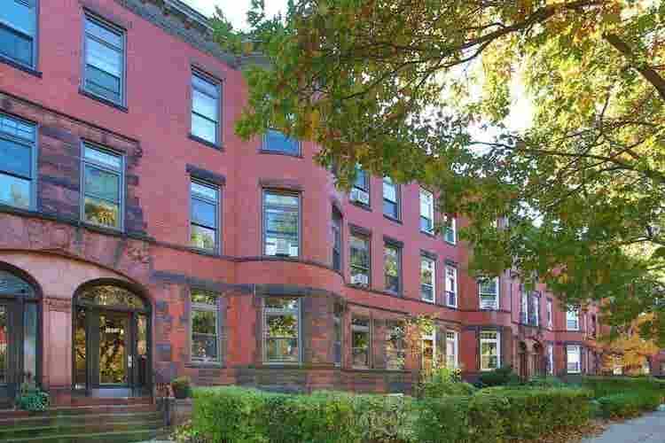 Charming Brookline Gem 3 bed/1 bath