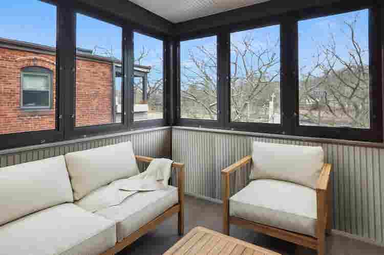 Charming Brookline Gem 3 bed/1 bath