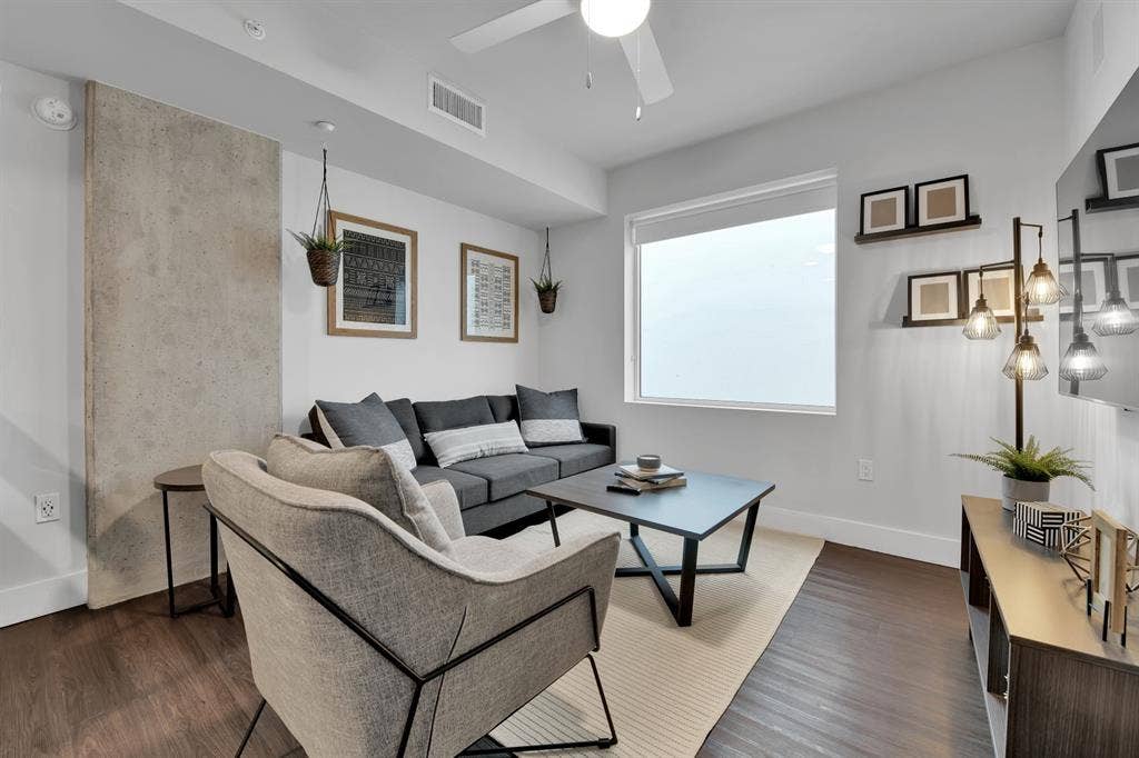 Shared Male Unit at Villas on Rio!