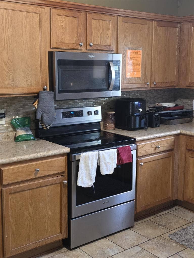 2 rooms for rent monthly