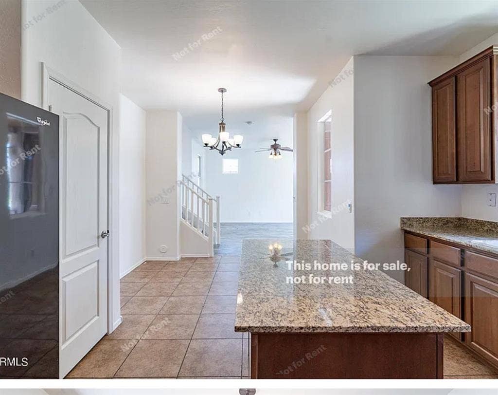 Looking for roommate EAST MESA