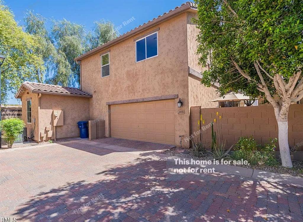 Looking for roommate EAST MESA