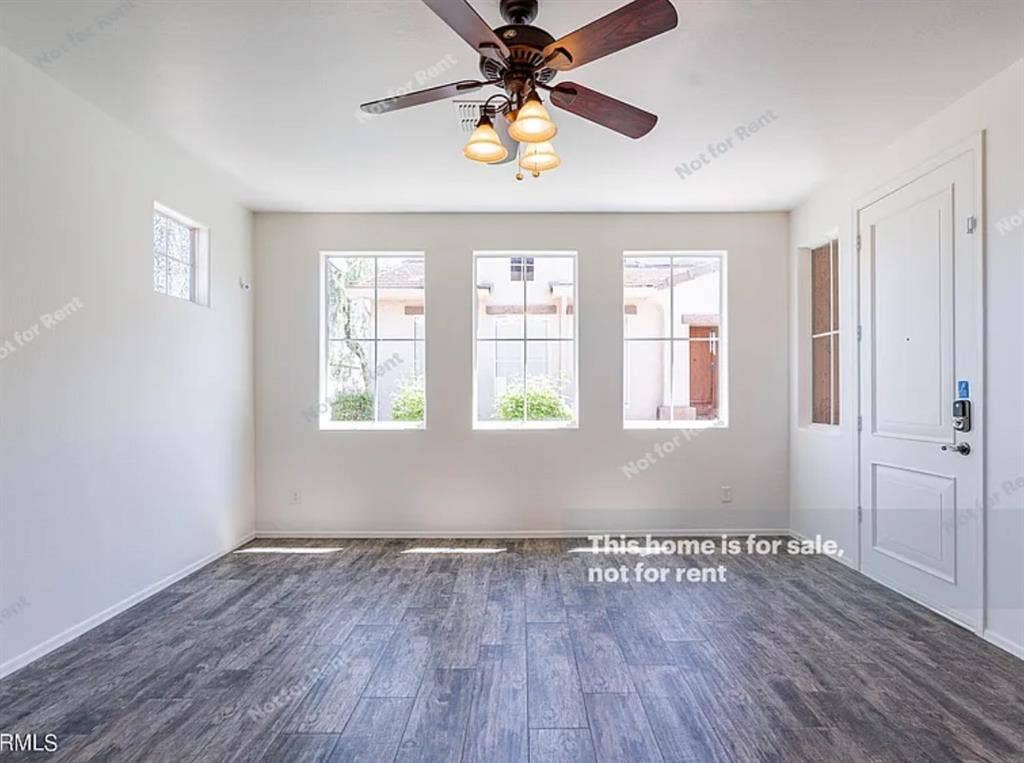 Looking for roommate EAST MESA