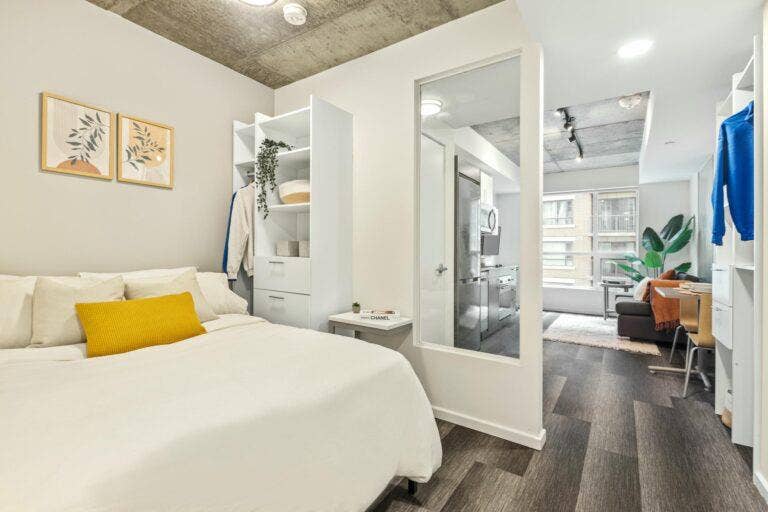 Downtown Ottawa Studio Sublet