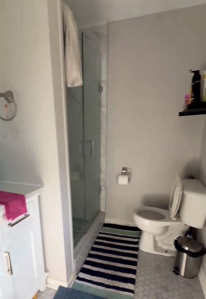 Detached house for rent.