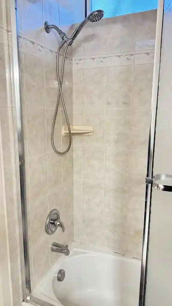 Ashburn 1BR Basement EnSuite