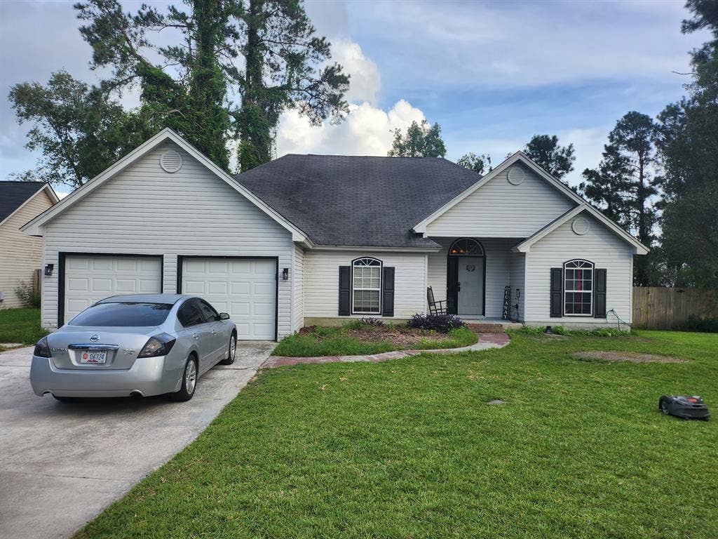 Furnished bedroom in Richmond Hill