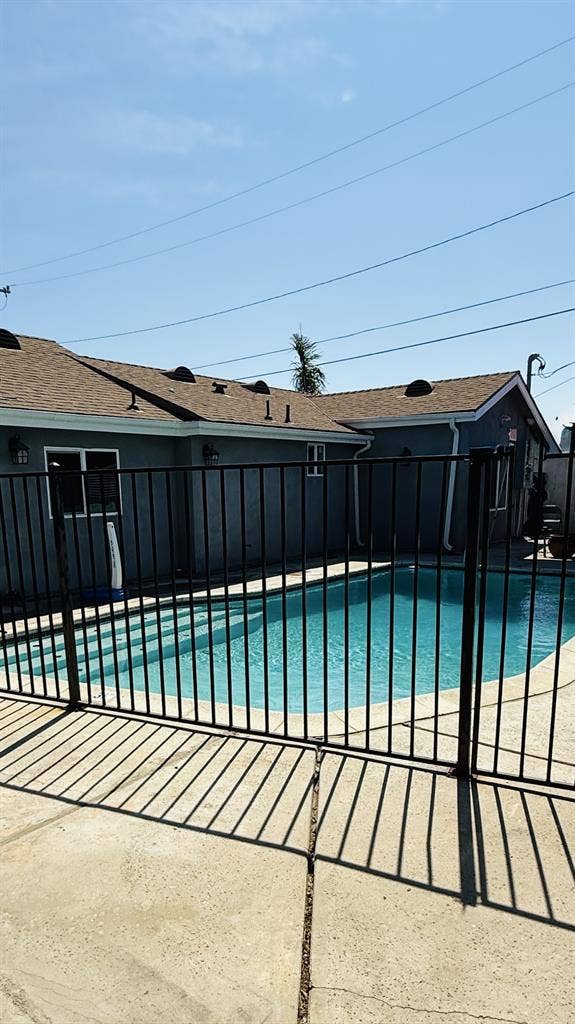 Nice Front House For Rent