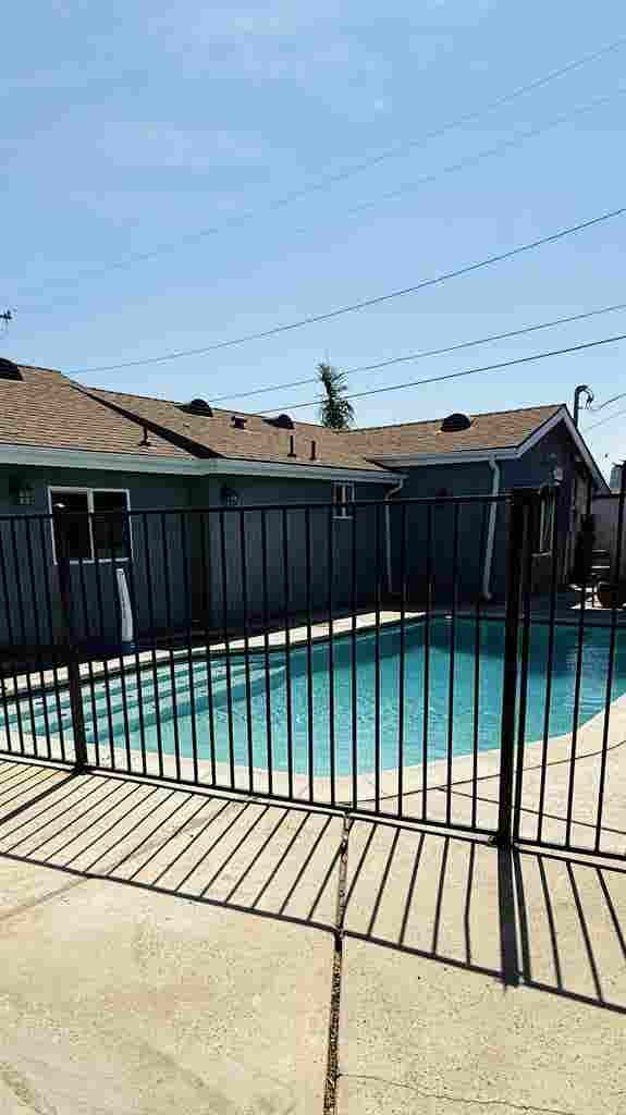 Nice Front House For Rent