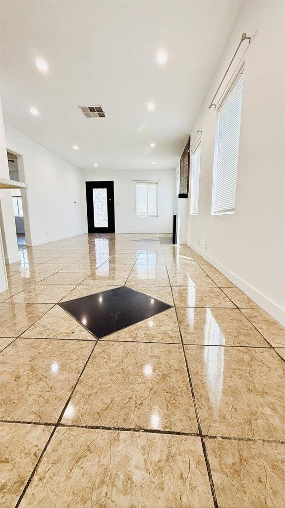 Nice Front House For Rent