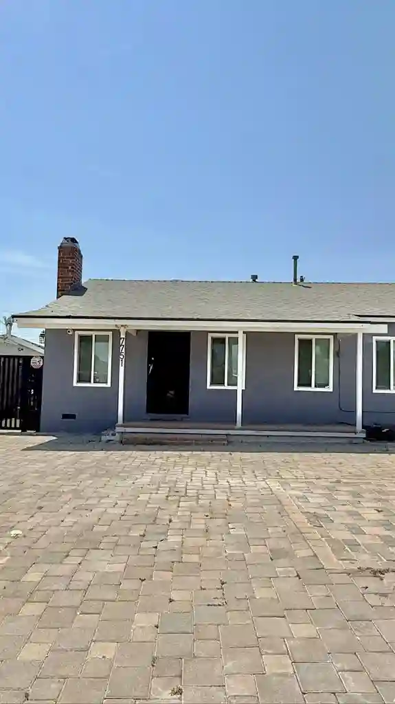 Nice Front House For Rent