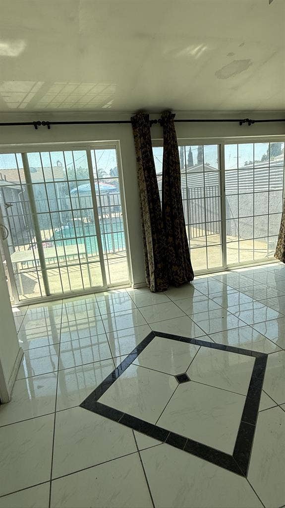 Nice Front House For Rent