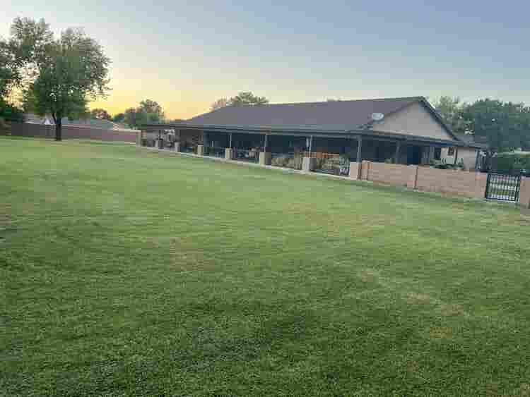 furnished apt w/utilities & garage