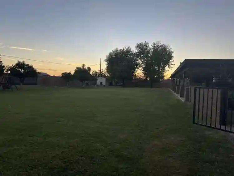 furnished apt w/utilities & garage