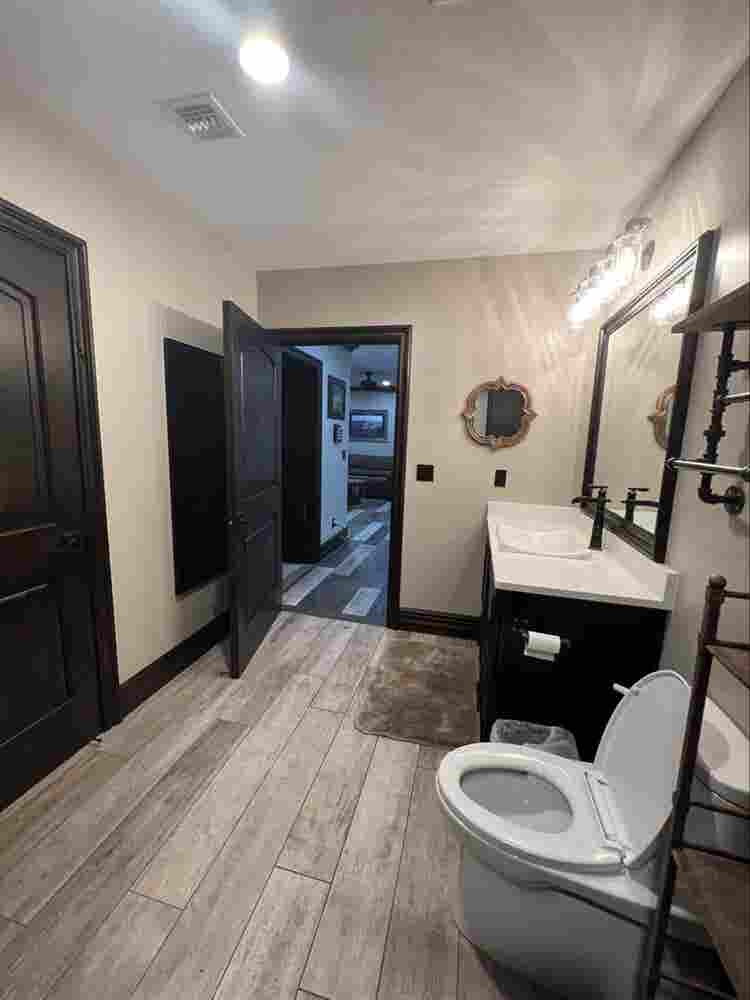 furnished apt w/utilities & garage