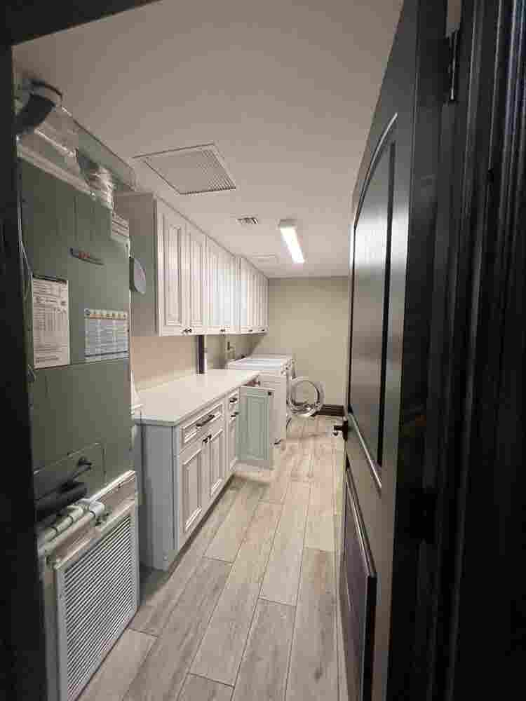 furnished apt w/utilities & garage