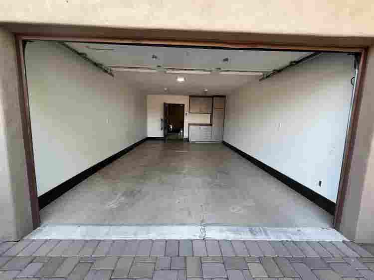 furnished apt w/utilities & garage