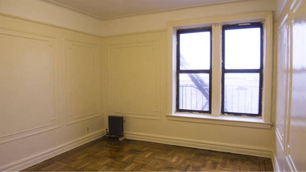 Female Roommate Wanted – BA