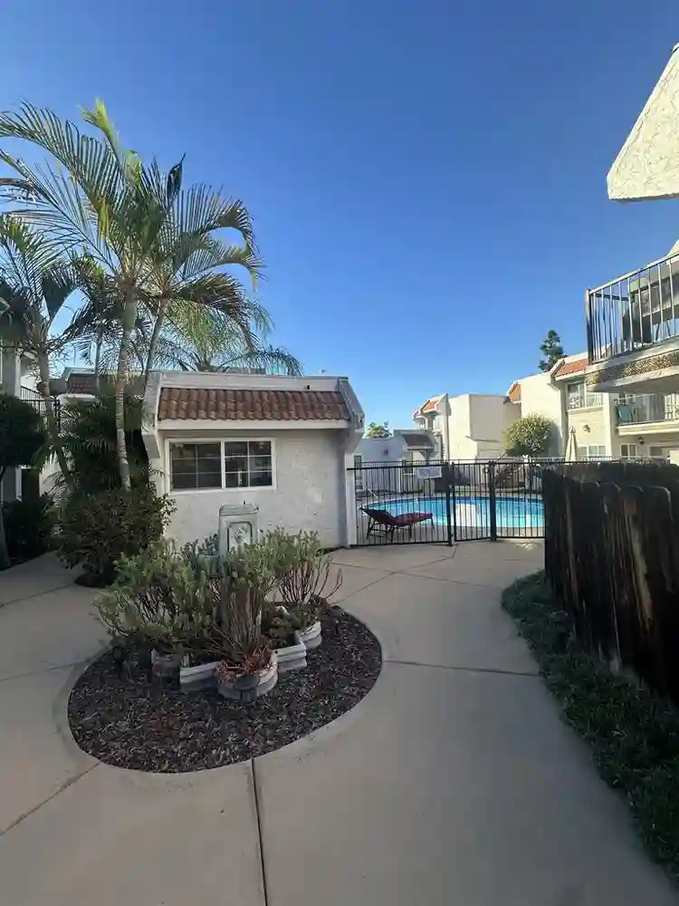 Fully Furnished Bed & Bath