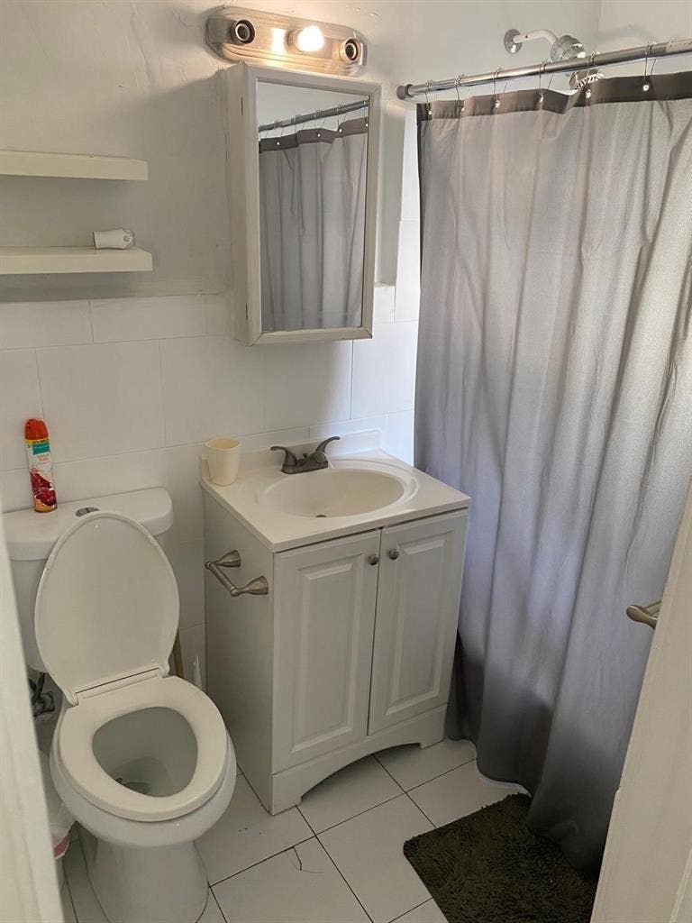 Shared Room in Southbeach