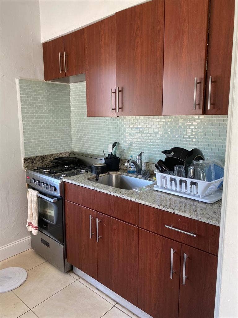 Shared Room in Southbeach