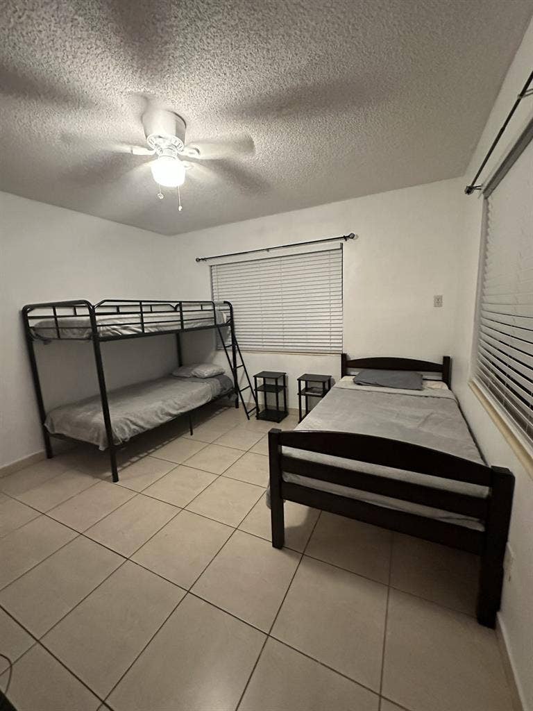 Shared Rooms in South Beach