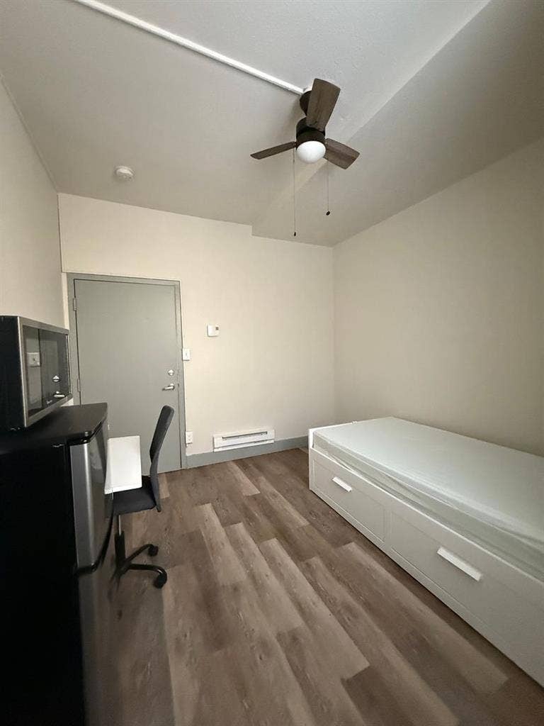 Helen apt (shared bathrooms only)