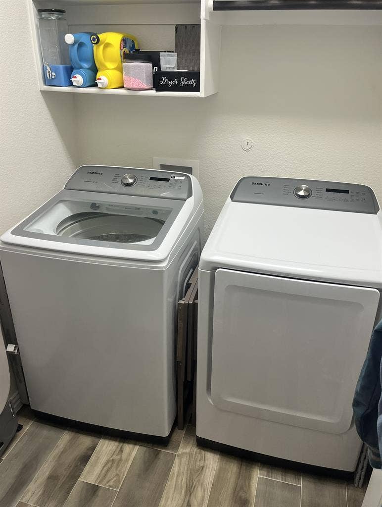 Looking for a room mate