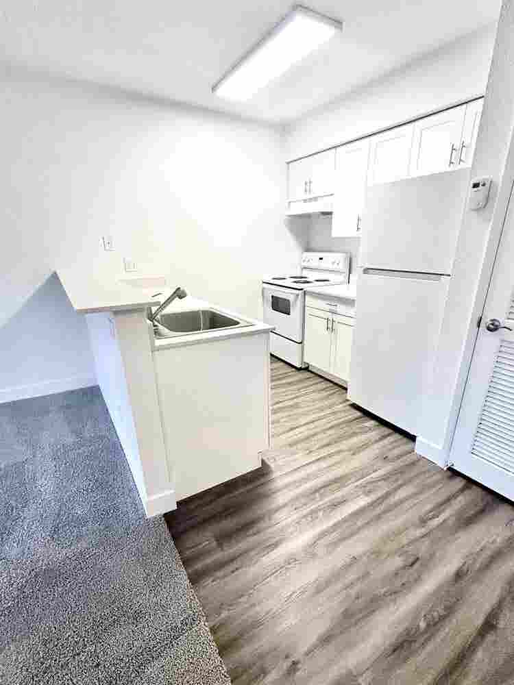 Woodlands Village Apartments Studio