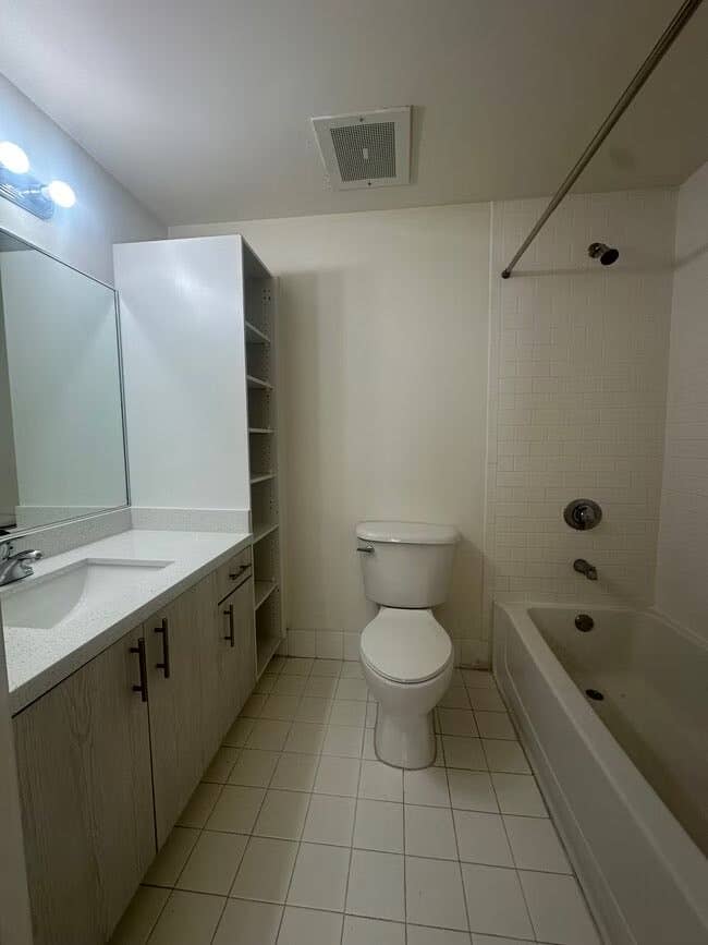 Furnished Apartment Sublease