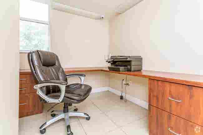 Furnished Apartment Sublease