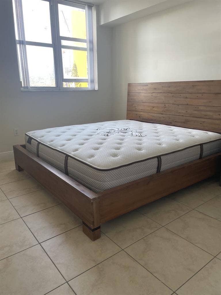 Furnished Apartment Sublease