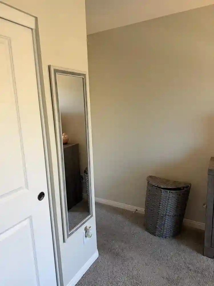 Large Room in a Cozy Townhouse