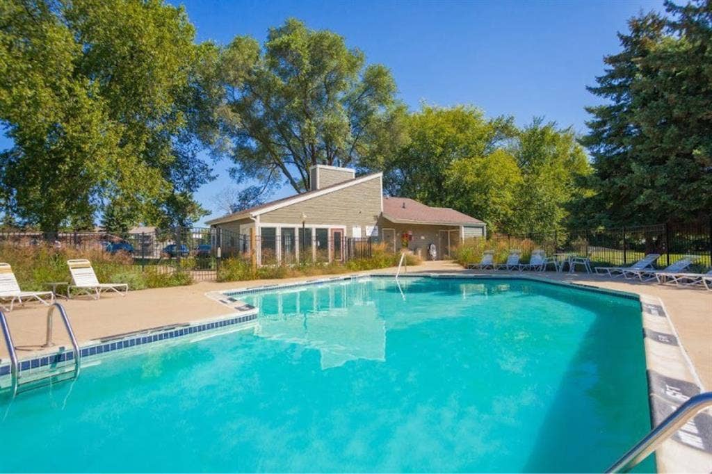 Two bedroom with shared bathroom