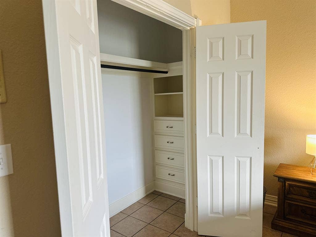 Private Room with En-Suite Bath