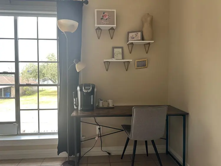 Private Room with En-Suite Bath