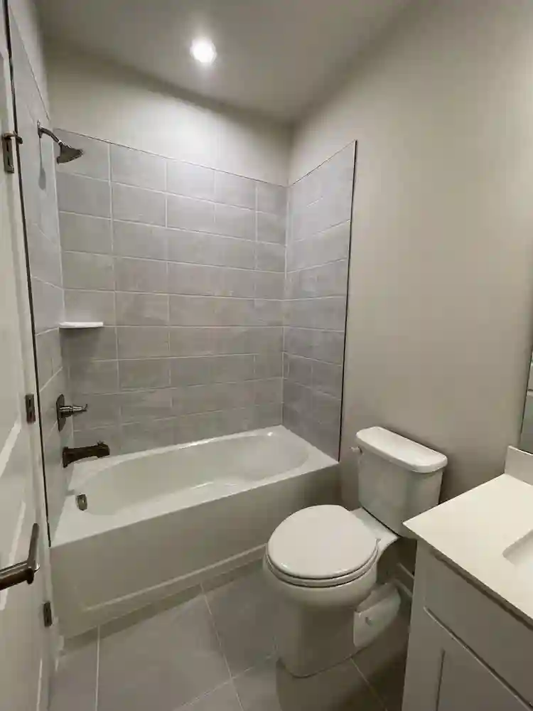 Private Room available in LoSo