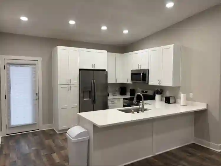 FURNISHED ROOM FOR RENT