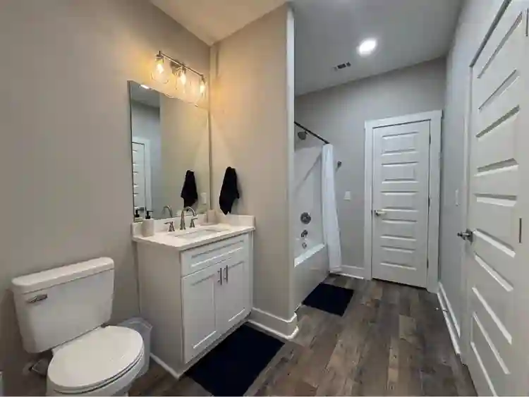 FURNISHED ROOM FOR RENT