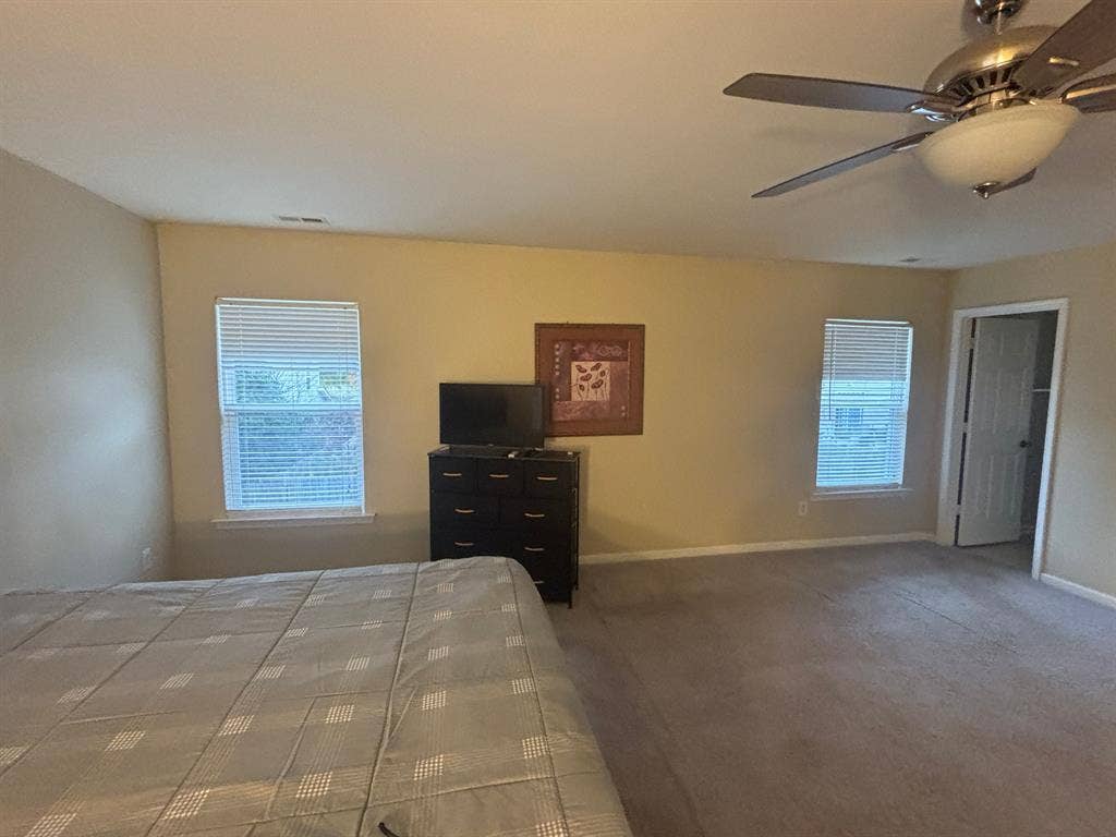 4 BR in Holly Springs